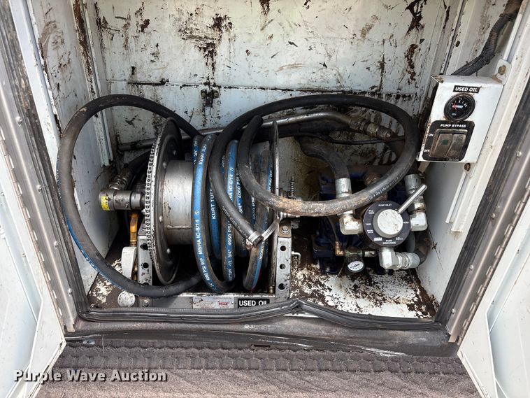 image for item YA4153 2016 Kenworth T370 utility / service truck