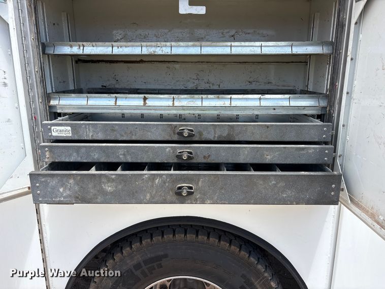 image for item YA4153 2016 Kenworth T370 utility / service truck