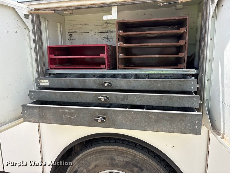 image for item YA4153 2016 Kenworth T370 utility / service truck