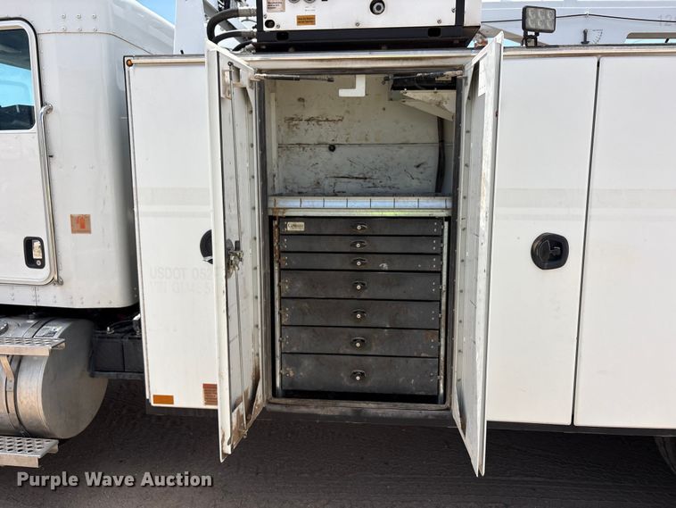 image for item YA4153 2016 Kenworth T370 utility / service truck