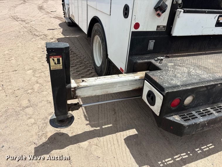image for item YA4153 2016 Kenworth T370 utility / service truck