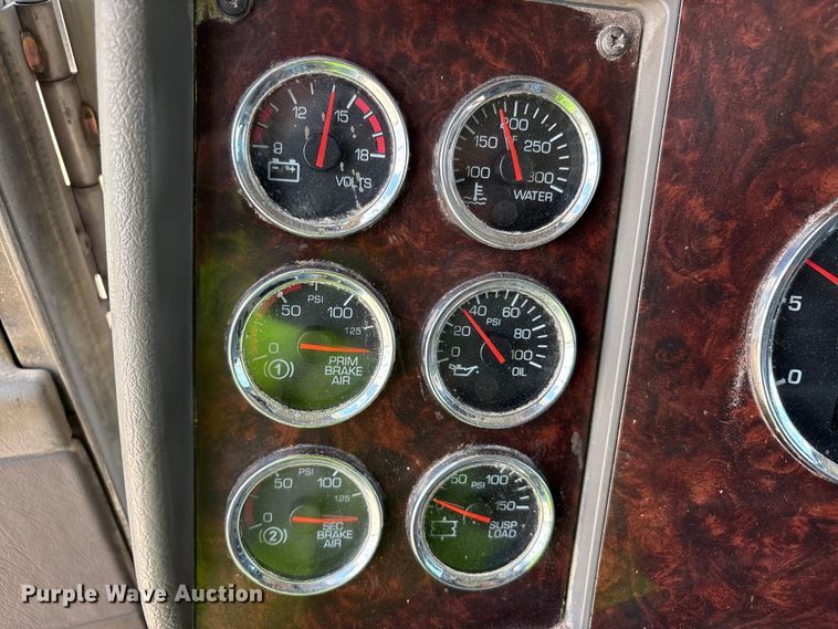 image for item YA4153 2016 Kenworth T370 utility / service truck