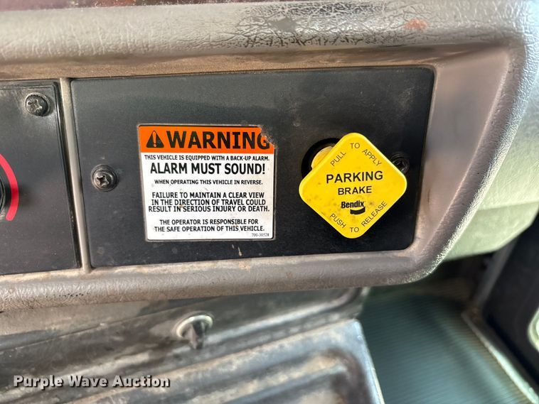 image for item YA4153 2016 Kenworth T370 utility / service truck
