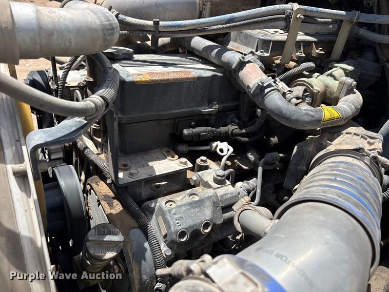 image for item YA4153 2016 Kenworth T370 utility / service truck