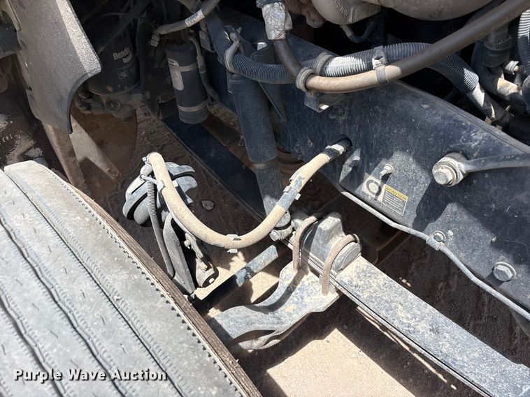 image for item YA4153 2016 Kenworth T370 utility / service truck