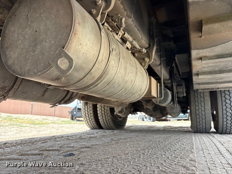 image for item YA4153 2016 Kenworth T370 utility / service truck