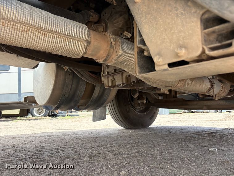 image for item YA4153 2016 Kenworth T370 utility / service truck
