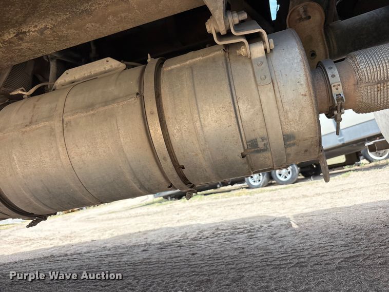 image for item YA4153 2016 Kenworth T370 utility / service truck