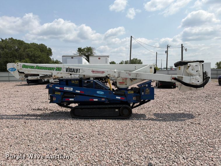 image for item YA4183 2017 SkyLift MA53TD tracked boom lift