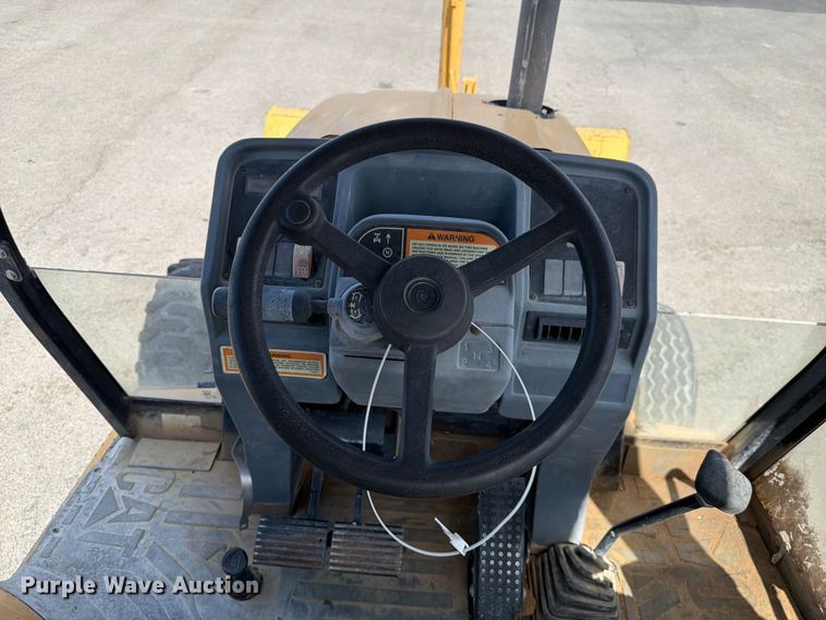 image for item YA4200 1999 Caterpillar 416C backhoe