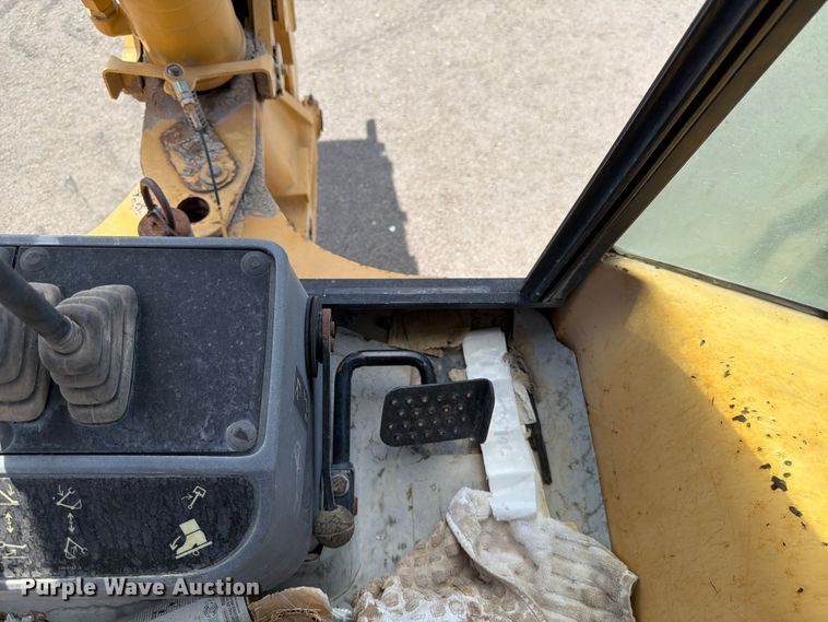 image for item YA4200 1999 Caterpillar 416C backhoe