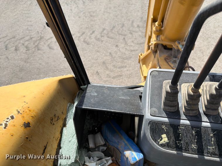 image for item YA4200 1999 Caterpillar 416C backhoe