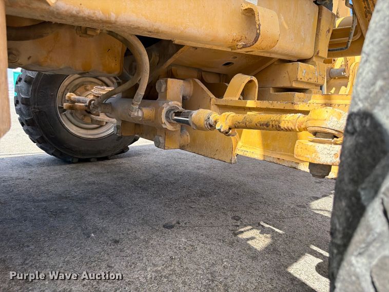 image for item YA4200 1999 Caterpillar 416C backhoe