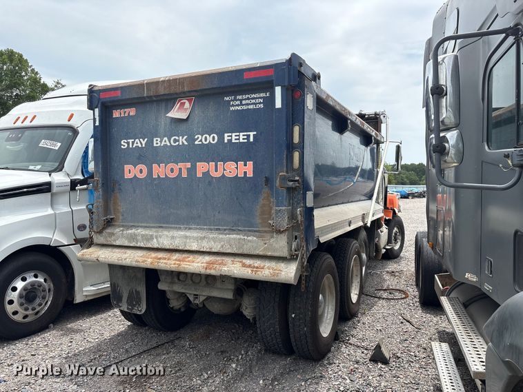image for item YA4262 2020 Western Star 4700 dump truck