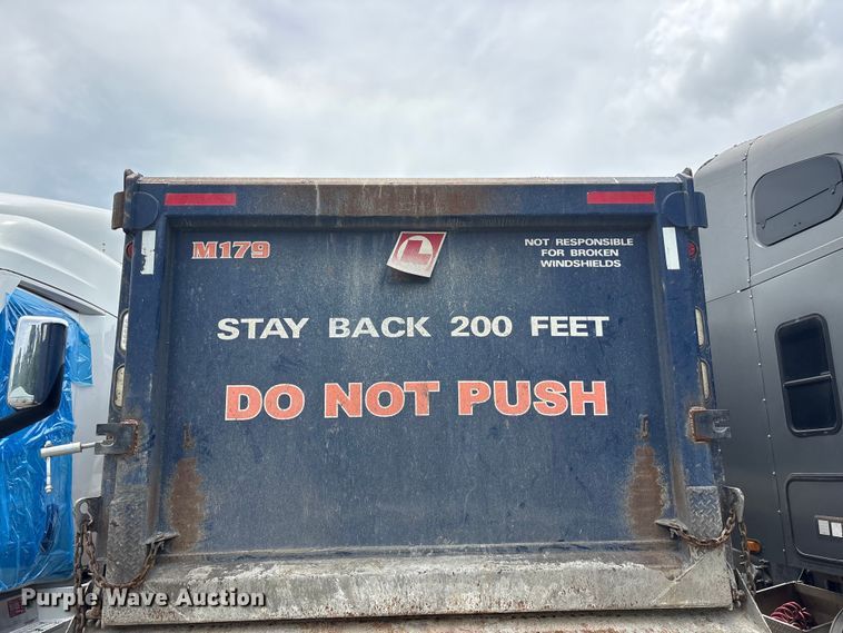 image for item YA4262 2020 Western Star 4700 dump truck