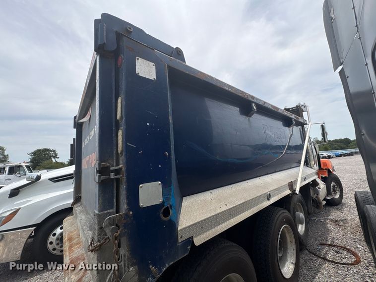 image for item YA4262 2020 Western Star 4700 dump truck