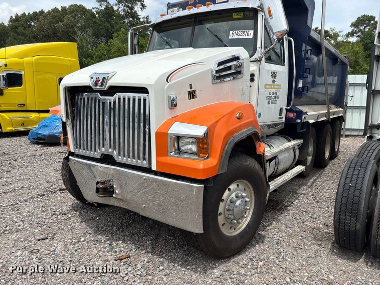image for item YA4262 2020 Western Star 4700 dump truck