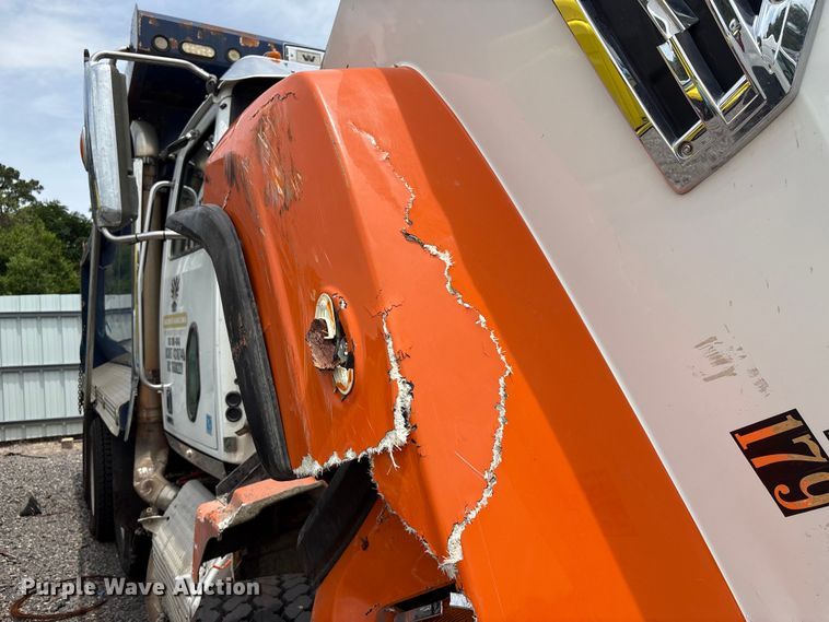image for item YA4262 2020 Western Star 4700 dump truck