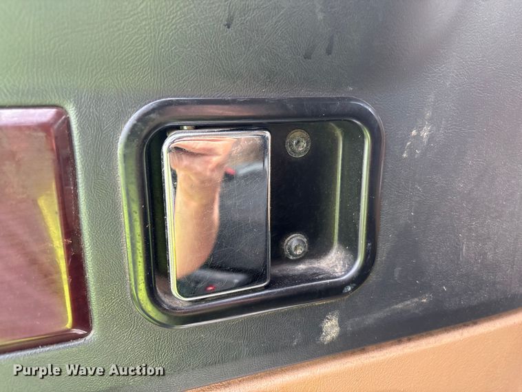image for item YA4262 2020 Western Star 4700 dump truck