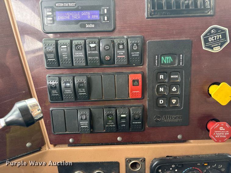 image for item YA4262 2020 Western Star 4700 dump truck
