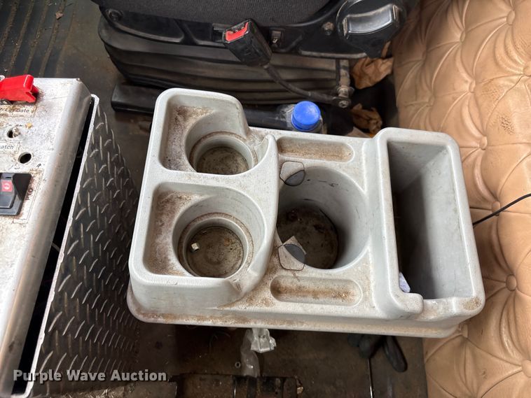 image for item YA4262 2020 Western Star 4700 dump truck