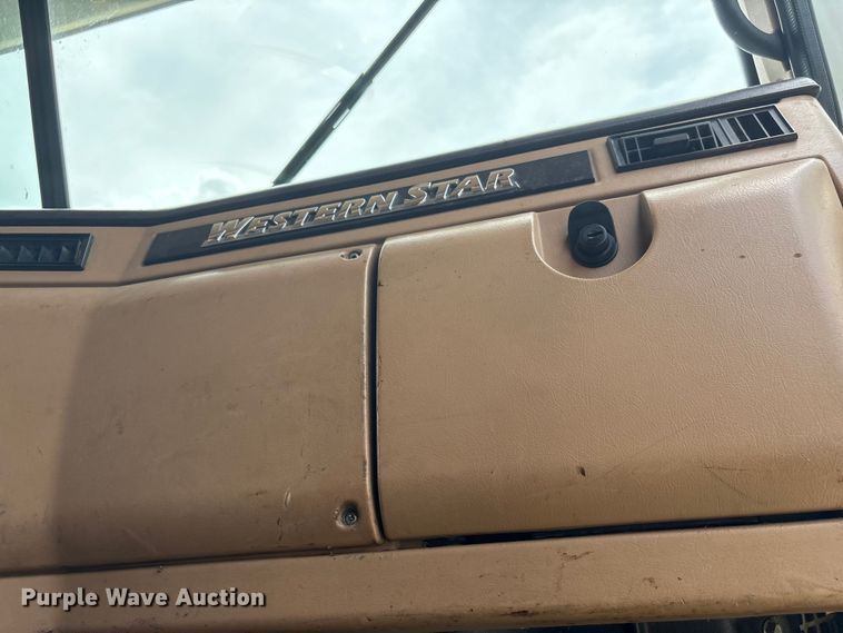 image for item YA4262 2020 Western Star 4700 dump truck