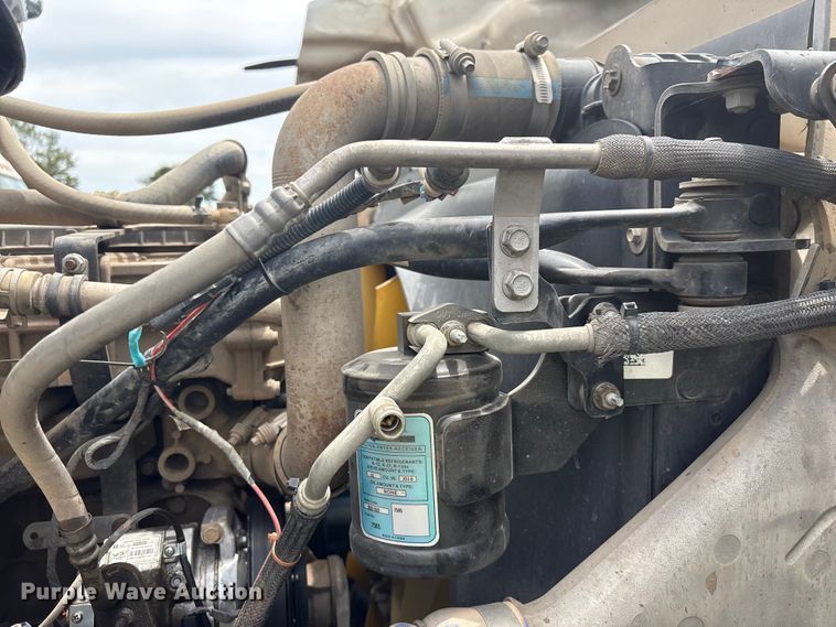 image for item YA4262 2020 Western Star 4700 dump truck