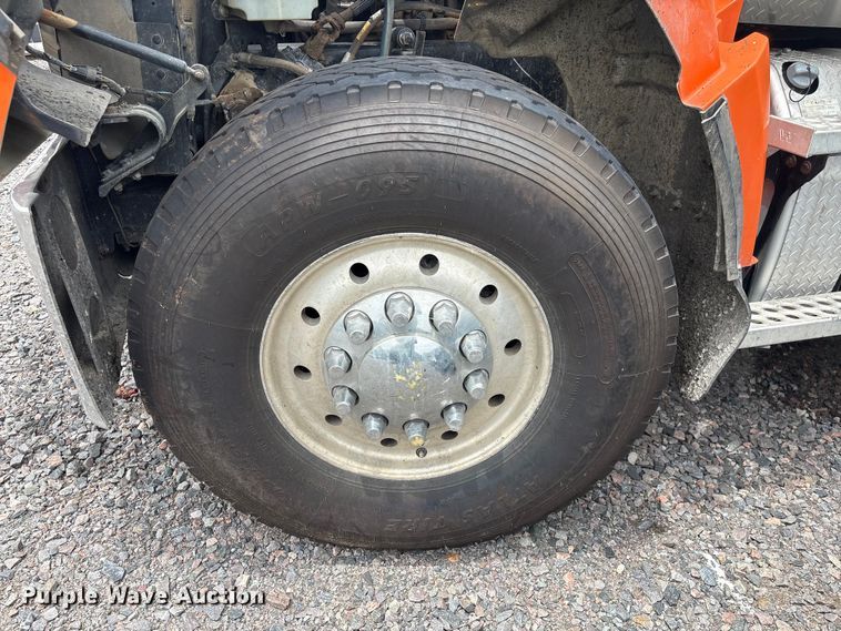 image for item YA4262 2020 Western Star 4700 dump truck