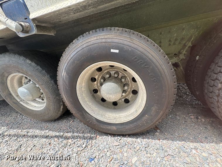 image for item YA4262 2020 Western Star 4700 dump truck
