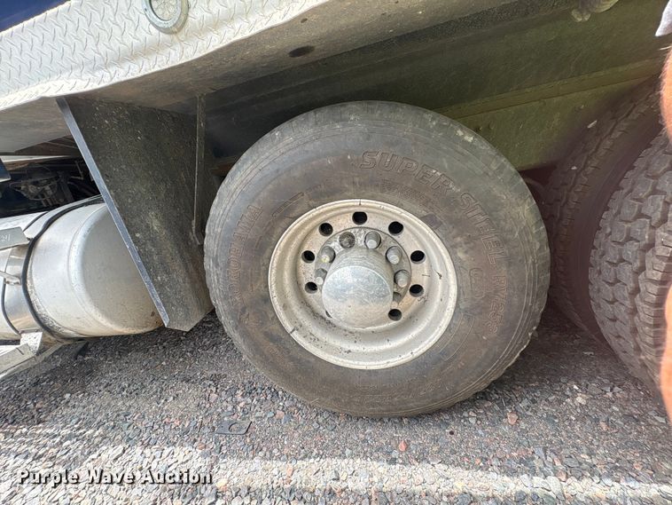 image for item YA4262 2020 Western Star 4700 dump truck