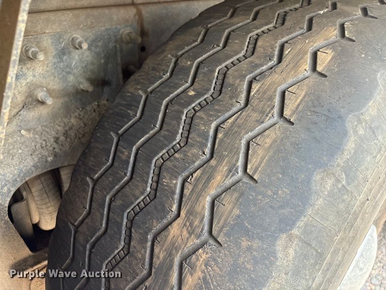 image for item YA4262 2020 Western Star 4700 dump truck