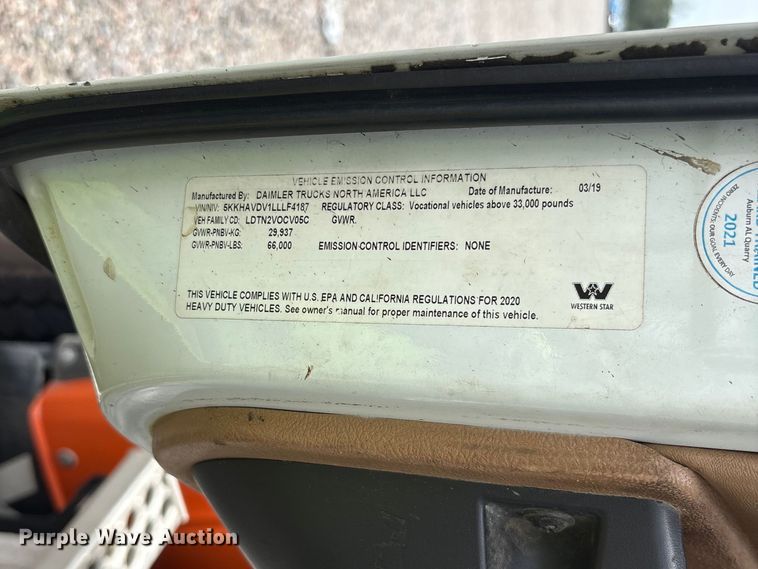 image for item YA4262 2020 Western Star 4700 dump truck