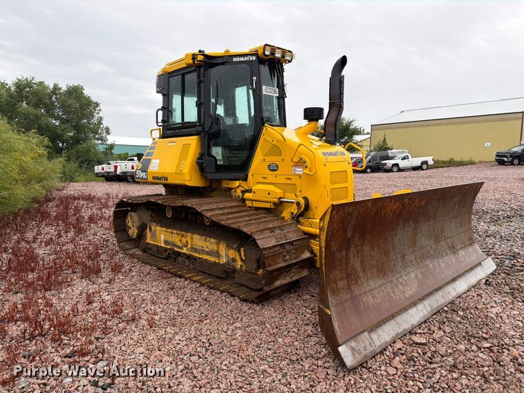 image for item YA4272 2019 Komatsu D51PXI-24 dozer