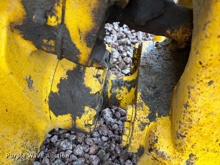 image for item YA4272 2019 Komatsu D51PXI-24 dozer