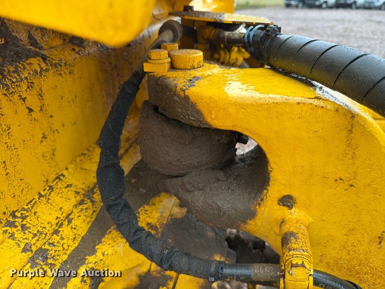 image for item YA4272 2019 Komatsu D51PXI-24 dozer