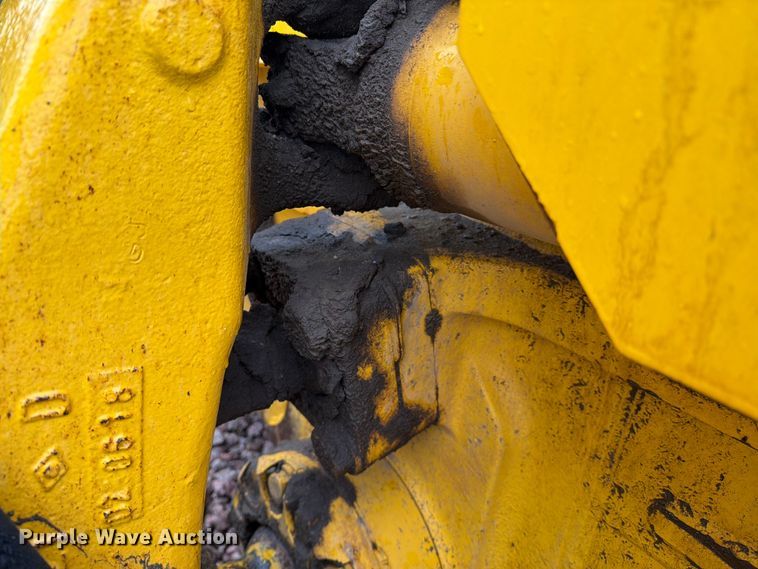 image for item YA4272 2019 Komatsu D51PXI-24 dozer