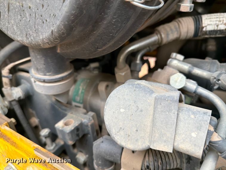image for item YA4272 2019 Komatsu D51PXI-24 dozer