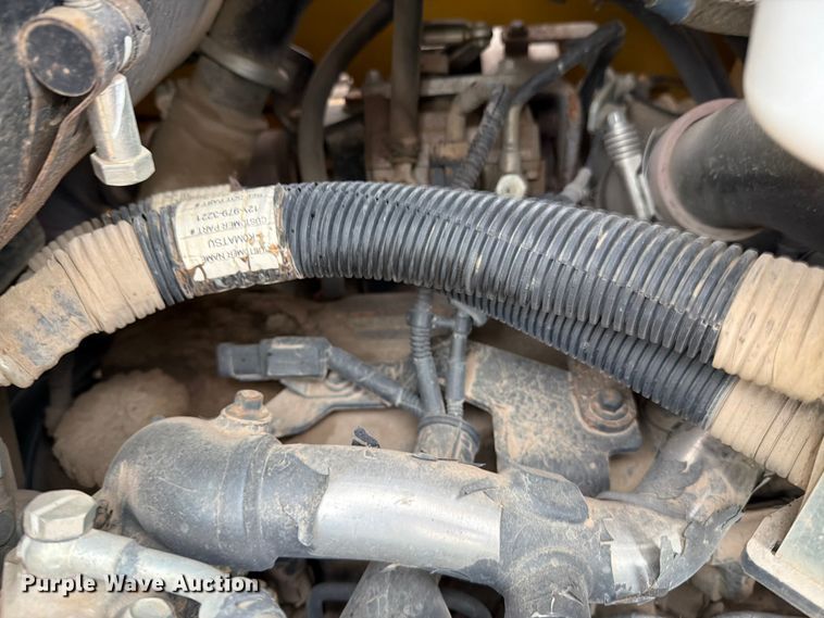 image for item YA4272 2019 Komatsu D51PXI-24 dozer