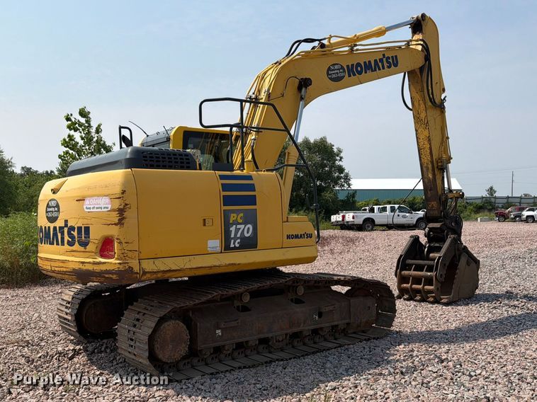 image for item YA4273 2017 Komatsu PC170LC-10 excavator