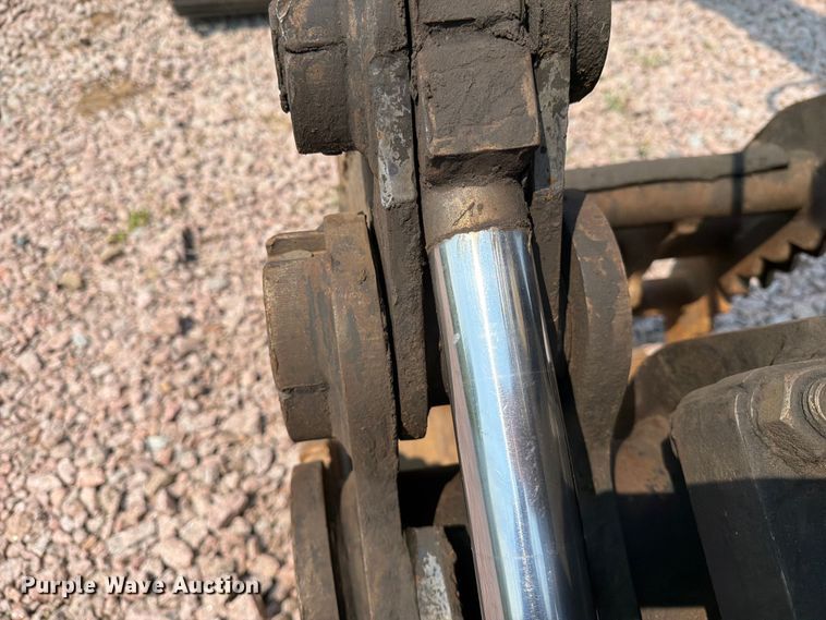 image for item YA4273 2017 Komatsu PC170LC-10 excavator
