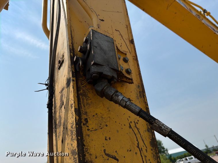 image for item YA4273 2017 Komatsu PC170LC-10 excavator