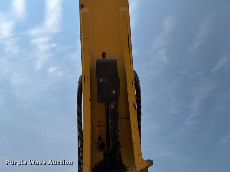 image for item YA4273 2017 Komatsu PC170LC-10 excavator