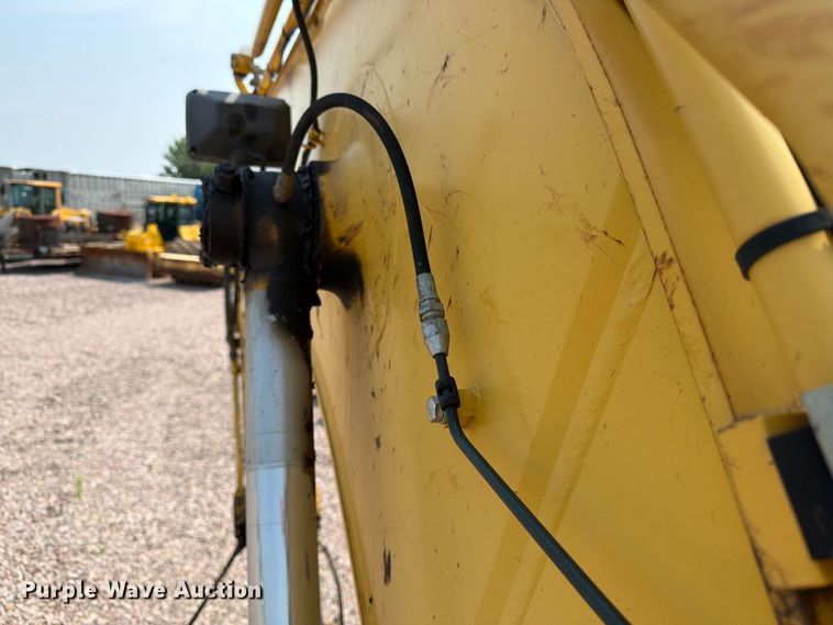 image for item YA4273 2017 Komatsu PC170LC-10 excavator