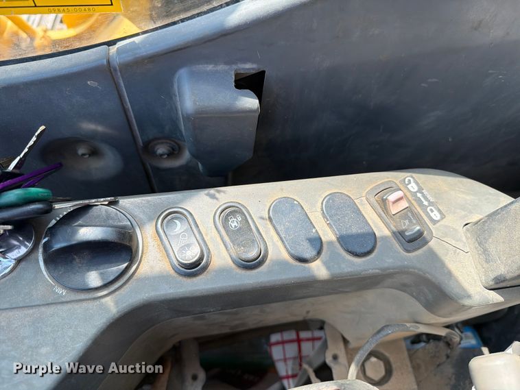 image for item YA4273 2017 Komatsu PC170LC-10 excavator