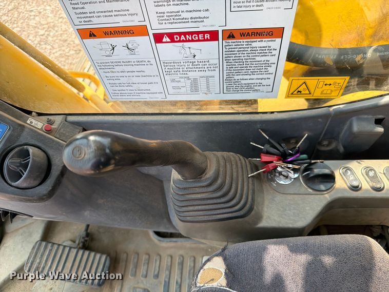 image for item YA4273 2017 Komatsu PC170LC-10 excavator