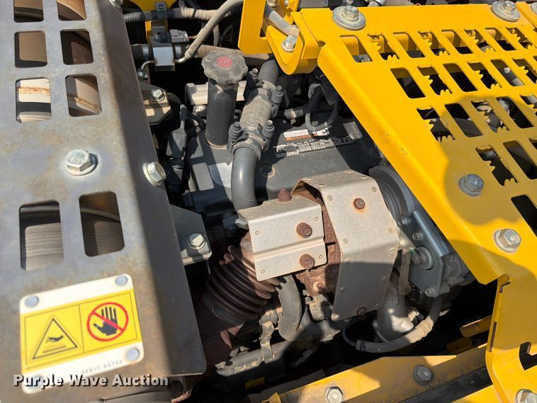 image for item YA4273 2017 Komatsu PC170LC-10 excavator