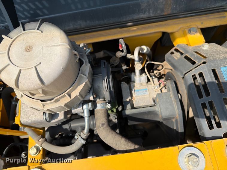 image for item YA4273 2017 Komatsu PC170LC-10 excavator