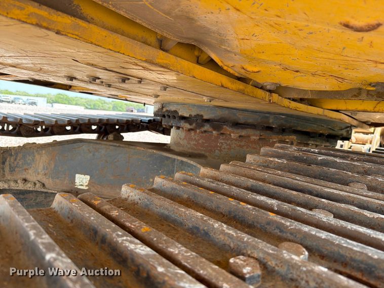 image for item YA4273 2017 Komatsu PC170LC-10 excavator