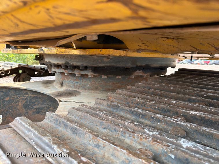 image for item YA4273 2017 Komatsu PC170LC-10 excavator