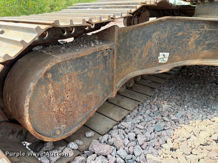 image for item YA4273 2017 Komatsu PC170LC-10 excavator
